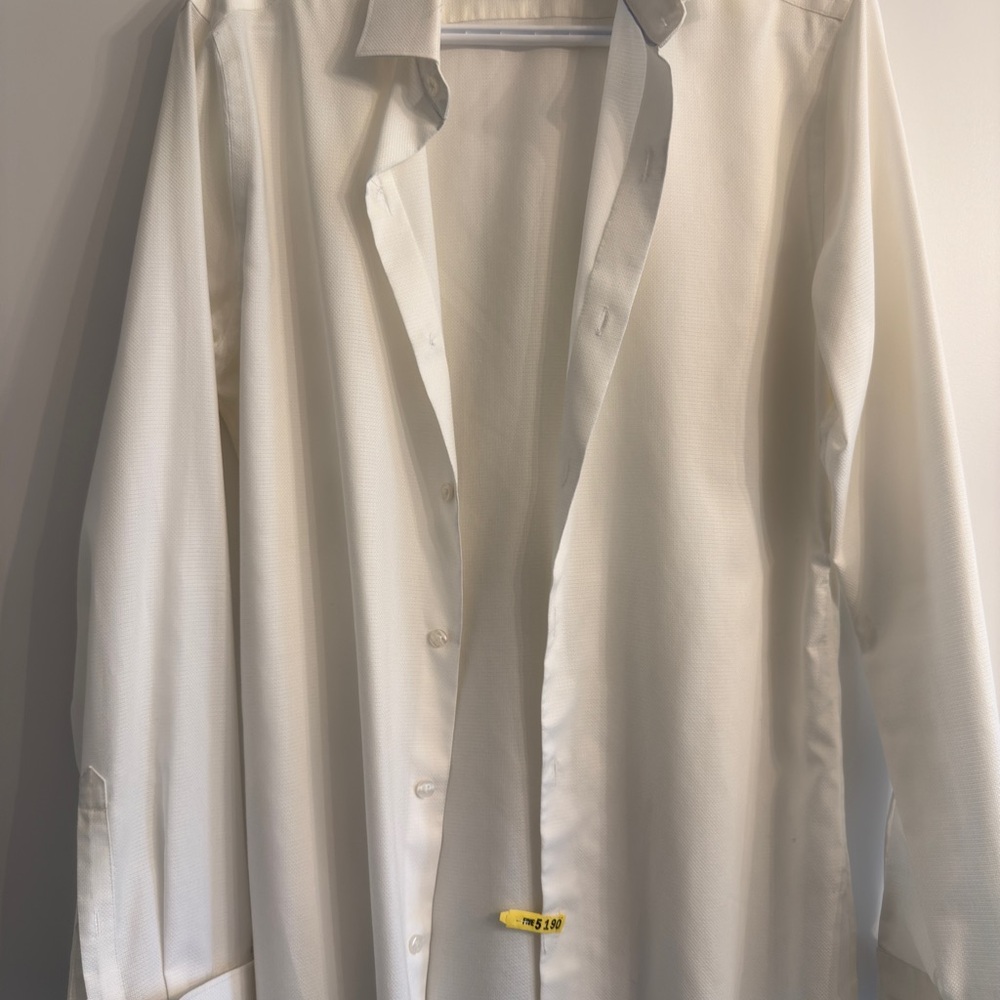 RW&CO. White Dress Shirt Classic Design